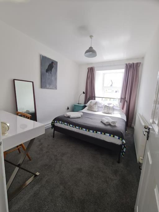 Beautiful And Bright !! Town/Harbour Apartment #2 Penzance Exteriör bild